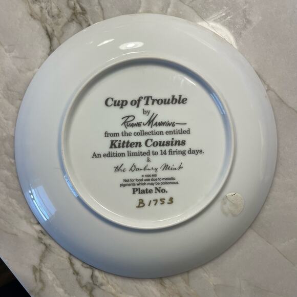 “Cup of Trouble” by Ruane Manning Collectors Plate 1990 8" Cat Decorative Plate - Picture 3 of 5